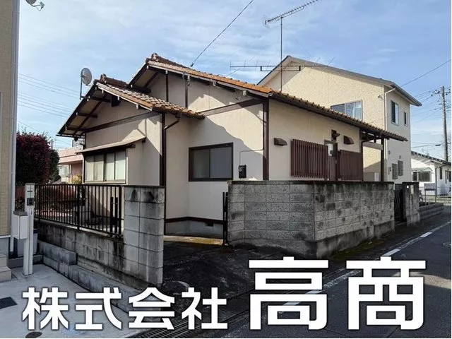 ☆Regular-shaped land approximately 54 tsubo☆The garden includes a storage shed♪☆Partial renovation of toilet and others completed