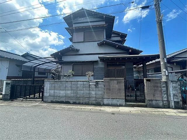 Used single-family home Dote-no-uchi 2-chome 11-banchi
