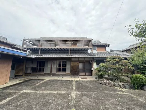 Tamaki Town, Watarai District, 2-story building, 8SLDK