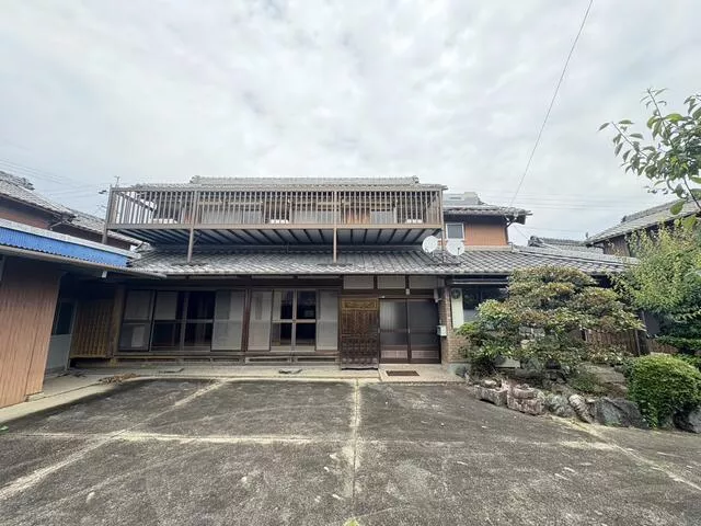 Tamaki Town, Watarai District, 2-story building, 8SLDK