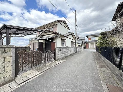 Used single-family home, JR Sanyo Main Line Higashi Okayama Station, 18 minutes on foot