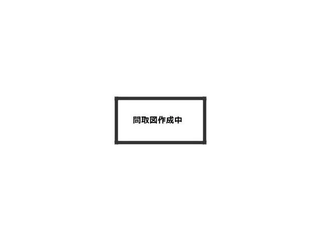 ・Although it is an older building, it has been renovated 15 years ago and has been well maintained.