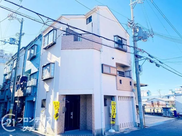 【Northeast corner lot】6 minutes on foot to elementary and junior high schools◎7 minutes on foot to Tsurumi Ryokuchi Park! Good living environment◎