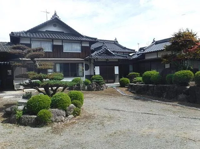 Used single-family home, Oaza Shimosaki house