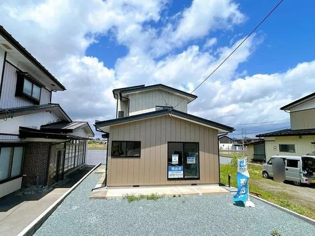 [Open House Held] [Interior and exterior renovation completed] [New water facilities replaced] 4 standard cars in parallel