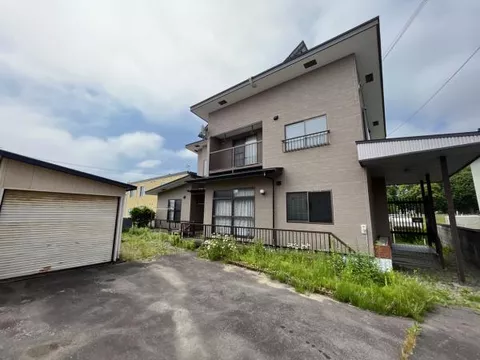 Tomakomai City, Shirakaba Town 4-chome (Ito Station), 2-story building, 6LDK