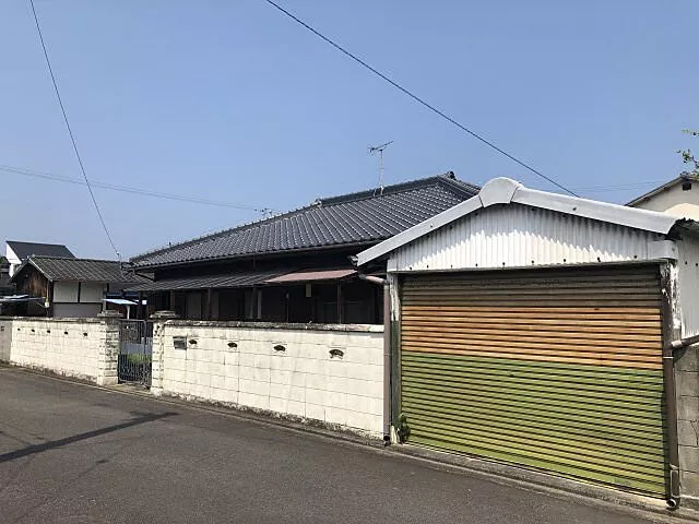 Used single-family home, Tawakamacho, Matsuzaki, beautiful tiled roof single-story home
