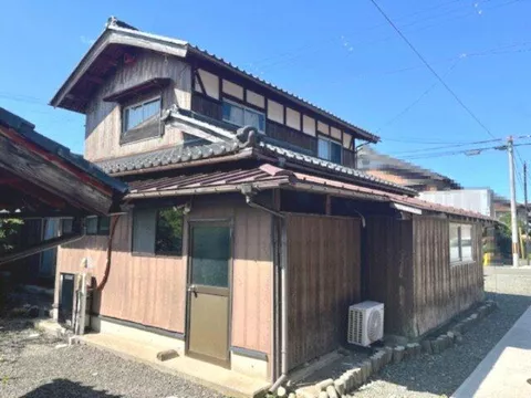Oura, Nishiazai-cho, Nagahama-shi, Nagahama (Nagahara station) 2F 3SDK

3.9 million yen