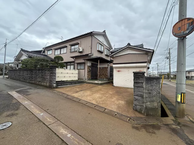 Sanjo City, Kabegawa 1-chome (Higashi-Sanjo Station) 2-story 7LDK