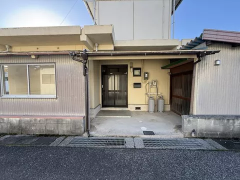 Nakazainji, Hino Town, Gamō District