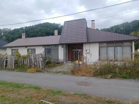Sorachi District, Kamisunagawa Town, Aza Kamisunagawa (Sunagawa Station) 1-story 5SLDK