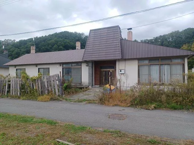 Sorachi District, Kamisunagawa Town, Aza Kamisunagawa (Sunagawa Station) 1-story 5SLDK