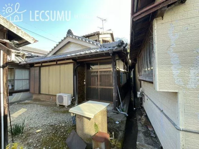Himeji-city, Kiba (Hachiya Sta.) 2F 6DK

980,000 yen