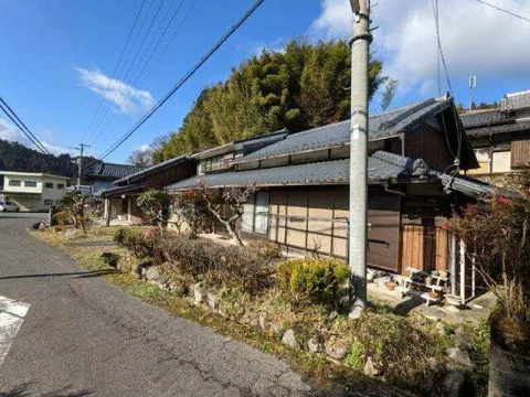 Uda-gun, Uda-gun, Miyazamura, Oaza, Tsuchiyahara (Nabari Sta.) 2F 8DK

2.5 million yen