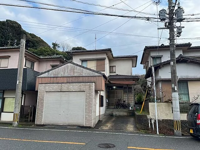 Used single-family home Nagayoshi West 4-chome house