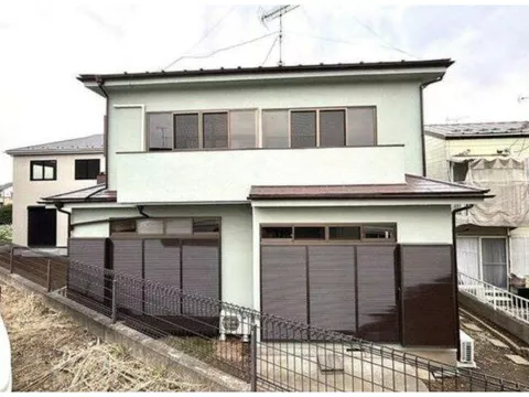 Good sunlight! Quiet residential area♪ 3SDK layout with a history of renovations!