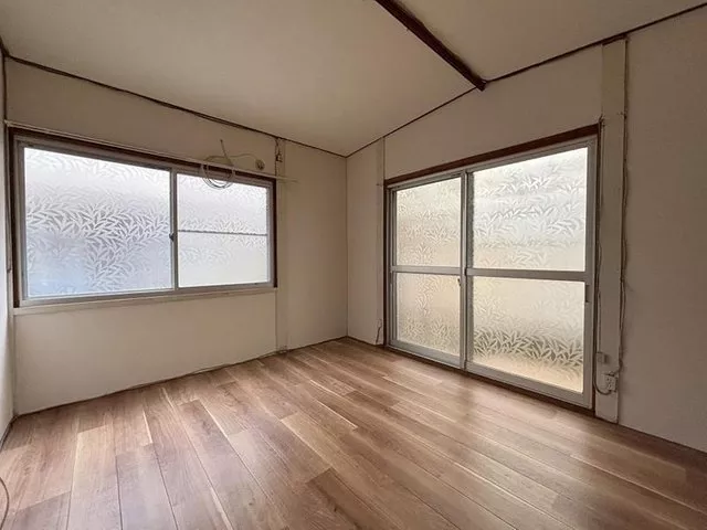 9-minute walk from Hankyu "Hibarigaoka Hanayashiki" Station! Compact house living close to the station