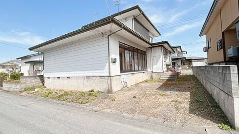 Used single-family home in Yonezawa City, Ota-cho, 4-chome