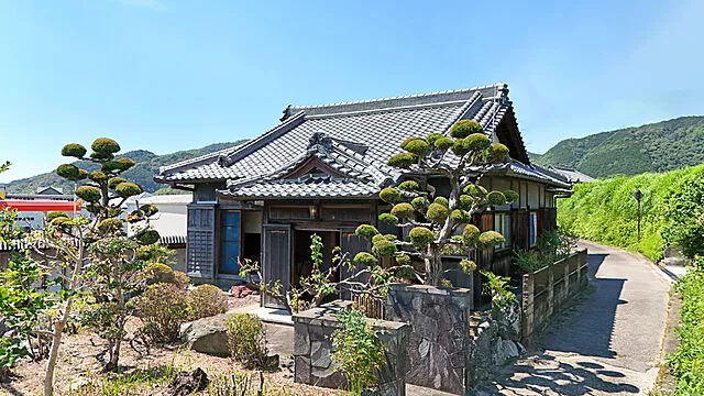 Used single-family home JR Kisei Main Line Kainan Station 6km