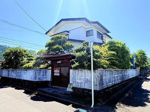 Used single-family home in Tokito Town, Nishinihon City