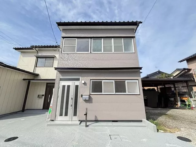 A renovated house appears in Kizu, Takaoka City! Full interior and exterior renovation! All water facilities replaced with new ones