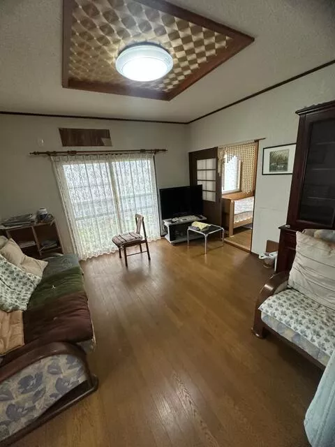 Ise City, Seta Town (Uji-Yamada Station) Single-story building 4K