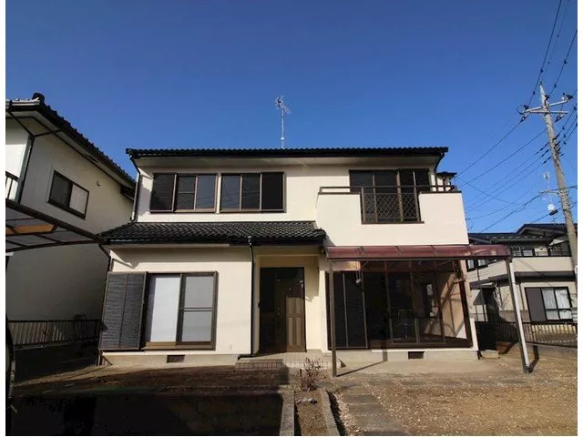 Interior and exterior renovations completed (finished in May of the 7th year of Reiwa) 3LDK on a southeast corner lot!