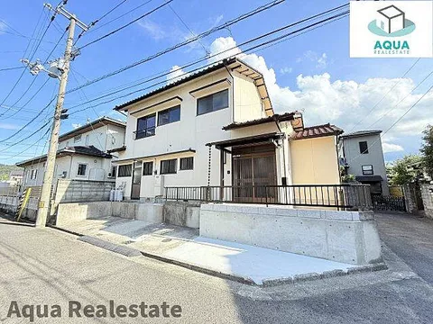 Used single-family home, 17 minutes walk from JR Kotoku Line Shido Station