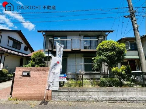9 minutes on foot to Koma Station! You can feel secure even on days when you come home late!