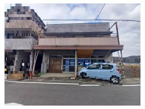 About 9 minutes on foot to Mizunami Station, convenient for commuting and school, about 12 minutes on foot to FamilyMart Mizunami Jikawato store