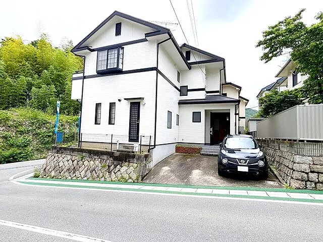 Used single-family home, Yake-yama Kita 2-chome, Kure City