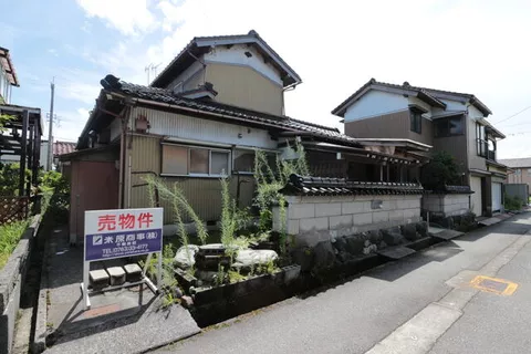 Nanto City, Hachizuka (Fukuno Station) 2-story building 7DK