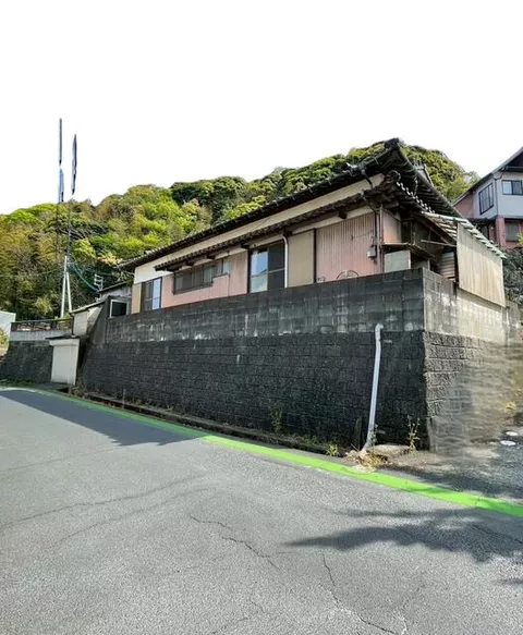 Wada Nishiyama, Karatsu City (Wada Station) Single-story building 5SDK