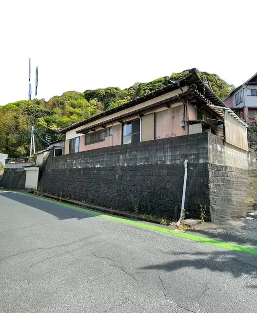 Wada Nishiyama, Karatsu City (Wada Station) Single-story building 5SDK