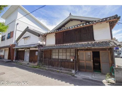 Higakata (Kainan Station) 13 million yen