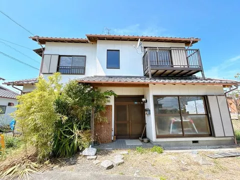 [Open House Scheduled] Interior and exterior renovation planned / New seismic standards compliance / Water facilities replacement / Quiet residential area.