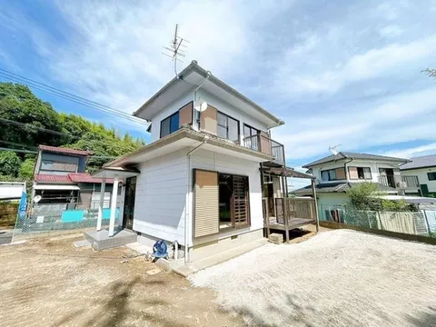 Open house held / New seismic standards / Move-in available within the year / Parking for 5 cars available / Garden space available