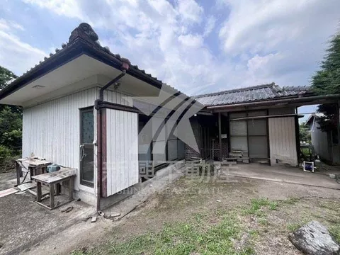Used house with farmland! (Land area 518 tsubo)