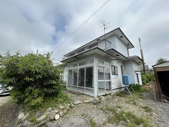 Saru District, Hidaka Town, Tomikawa Higashi 5-chome 2-story 5LDK