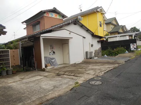 Kokura Minami-ku, Kitakyushu City, Nagayama Higashi 2-chome (Tokuriki Arashiyamaguchi Station) 2-story building 5SK