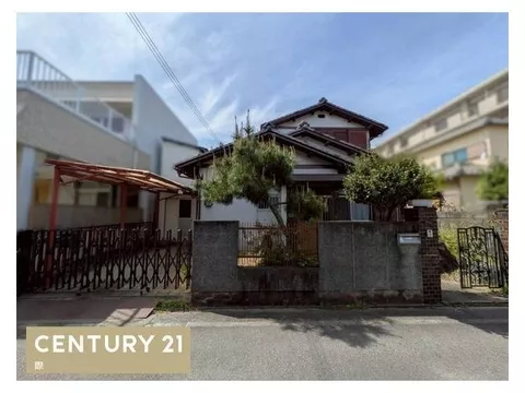 ■Single-story property. ■Parking for 3 or more cars possible ■Corner lot property