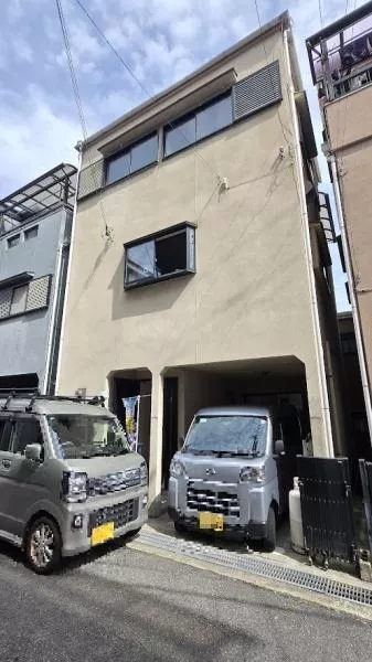 Tondabayashi City, Nakanocho 3-chome (Kishi Station) 3-story 5LDK