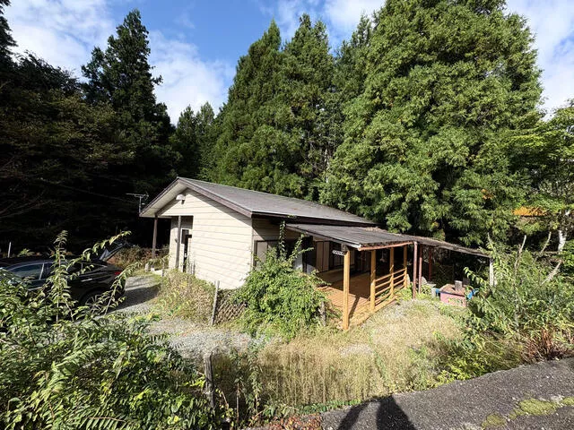 Minami-Tsuru District, Doshi Village, Oguri (Tsuru City Station) Single-story building 2LDK