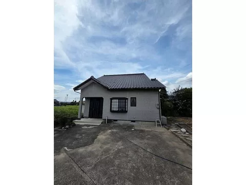 Koizumi 9.4 million yen