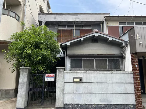 4DK, 2-story building, 4-chome, Hannan-cho, Abeno-ku, Osaka City (Nishitanabe Station) - 1.5 million yen