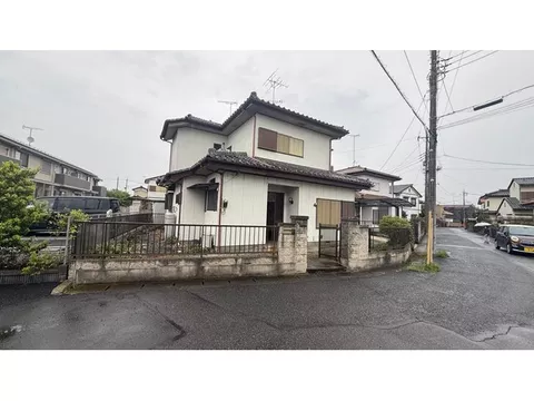 [Current Sale] A spacious lot of over 54 tsubo, parking for 2 cars available