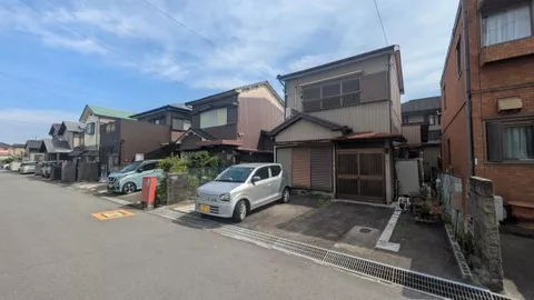 Aisai City, Machikata-cho Minami Tsutsumi-soto (Machikata Station) 2-story 3LDK