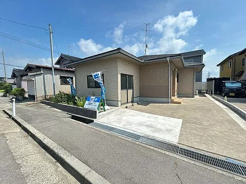 Used single-family home in Nomi City, Shinbo Town