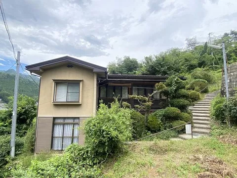Fukushima (Kiso Fukushima Station) 8.9 million yen