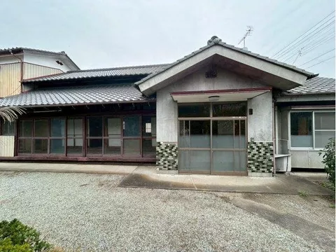 Aokuma Kashima, Fukita 8 million yen